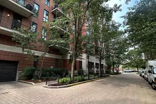 343 W Old Town Ct, Chicago, IL 60610 - Photo 22