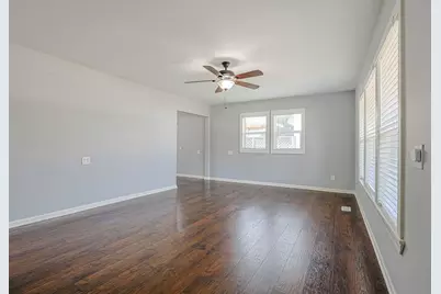 302 Freehauf Street, Lemont, IL 60439 - Photo 6