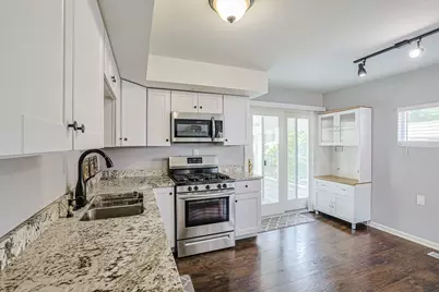 302 Freehauf Street, Lemont, IL 60439 - Photo 4