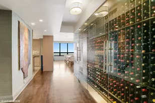 180 E Pearson St, Chicago, IL 60611 - Photo 2