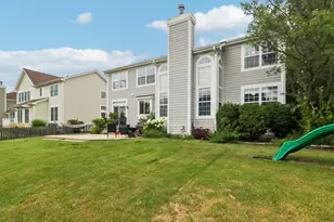 1201 Sterling Dr, Mundelein, IL 60060 - Photo 54
