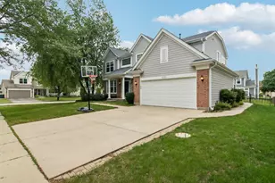 1201 Sterling Dr, Mundelein, IL 60060 - Photo 2