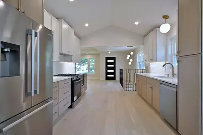 800 S Swain Avenue, Elmhurst, IL 60126 - Photo 10