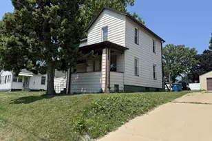 2317 2nd St, Peru, IL 61354 - Photo 1