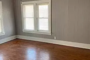 325 N 7th St, Dekalb, IL 60115 - Photo 16