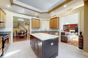 1298 S Falcon Dr, Palatine, IL 60067 - Photo 4