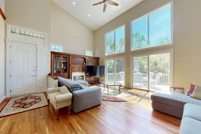 1298 S Falcon Drive, Palatine, IL 60067 - Photo 2