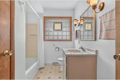 137 W Glengate Avenue, Chicago Heights, IL 60411 - Photo 16