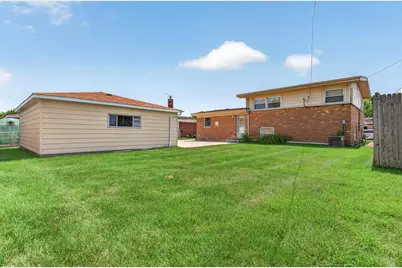 137 W Glengate Avenue, Chicago Heights, IL 60411 - Photo 24