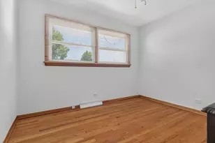 137 W Glengate Ave, Chicago Heights, IL 60411 - Photo 12