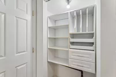 4930 S Cornell Avenue #E, Chicago, IL 60615 - Photo 18