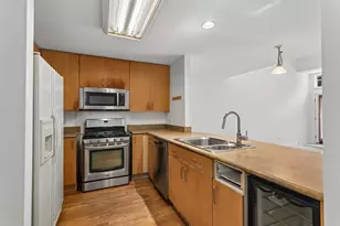 4930 S Cornell Ave, Chicago, IL 60615 - Photo 14