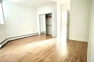 919 W Irving Park Rd, Chicago, IL 60613 - Photo 8