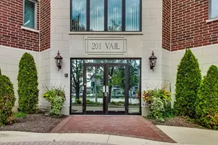 201 N Vail Ave, Arlington Heights, IL 60004 - Photo 2