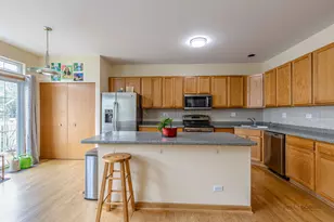 1283 Georgetown Way, Vernon Hills, IL 60061 - Photo 8