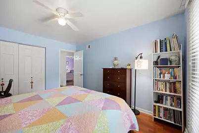 [Address not provided], Buffalo Grove, IL 60089 - Photo 20