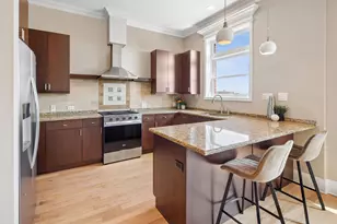 2930 N Elston Ave, Chicago, IL 60618 - Photo 4