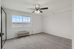 3170 W Monroe St, Waukegan, IL 60085 - Photo 10