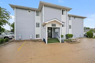 3170 W Monroe St, Waukegan, IL 60085 - Photo 1