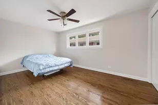 1715 W Thome Ave, Chicago, IL 60660 - Photo 10