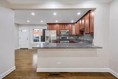 1715 W Thome Avenue, Chicago, IL 60660 - Photo 4