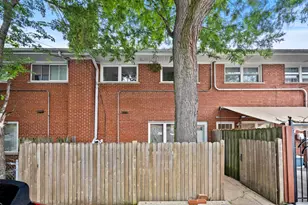 1715 W Thome Ave, Chicago, IL 60660 - Photo 16