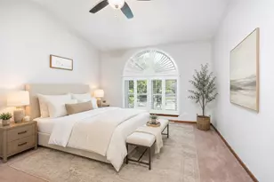 8 Raintree Ct, Cary, IL 60013 - Photo 12