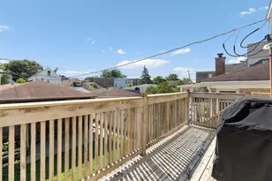 3323 N Hamlin Ave, Chicago, IL 60618 - Photo 32