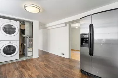 3323 N Hamlin Avenue, Chicago, IL 60618 - Photo 26