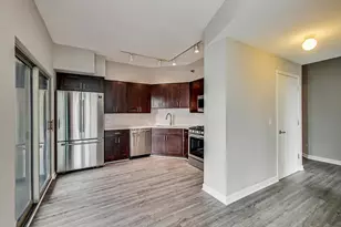 720 W Randolph St, Chicago, IL 60661 - Photo 4