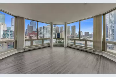 720 W Randolph Street #1003, Chicago, IL 60661 - Photo 2