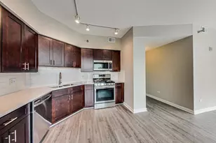 720 W Randolph St, Chicago, IL 60661 - Photo 6