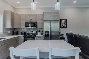 5210 S King Dr, Chicago, IL 60615 - Photo 14