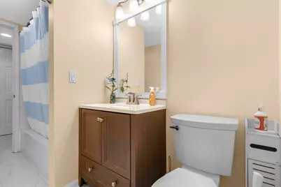 300 Oakbrook Court, Bartlett, IL 60103 - Photo 16