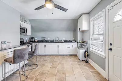 10044 S La Salle Street, Chicago, IL 60628 - Photo 12