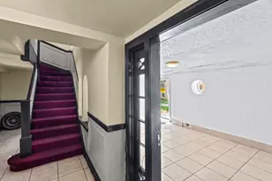2751 W Arthur Ave, Chicago, IL 60645 - Photo 4