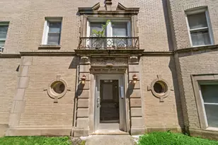 2751 W Arthur Ave, Chicago, IL 60645 - Photo 2