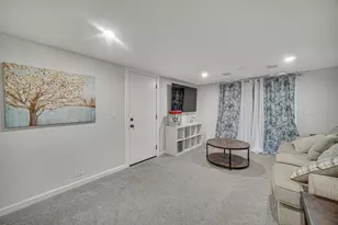961 N Midlothian Rd, Mundelein, IL 60060 - Photo 22