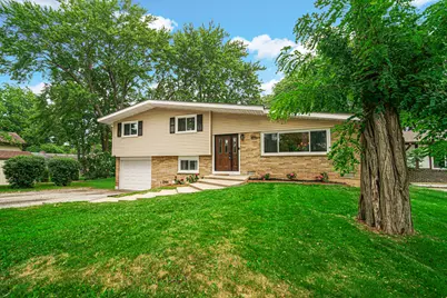 961 N Midlothian Road, Mundelein, IL 60060 - Photo 2
