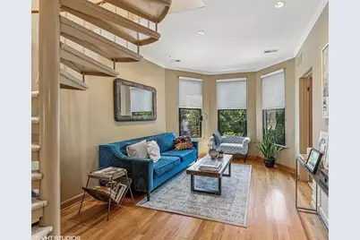 2837 N Southport Avenue #3, Chicago, IL 60657 - Photo 2