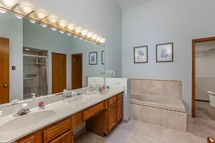13318 Oak Hills Pkwy, Palos Heights, IL 60463 - Photo 16