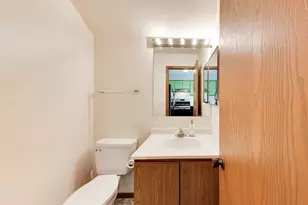 5602 Tinder Dr, Rolling Meadows, IL 60008 - Photo 10