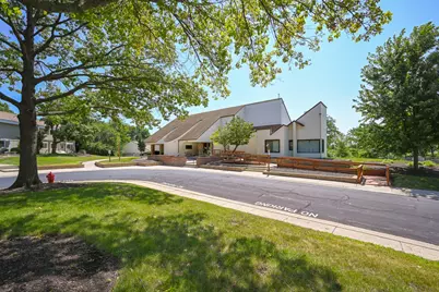 6930 Blue Flag Avenue, Woodridge, IL 60517 - Photo 34