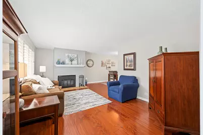 6930 Blue Flag Avenue, Woodridge, IL 60517 - Photo 6