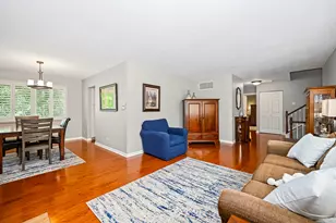 6930 Blue Flag Ave, Woodridge, IL 60517 - Photo 8