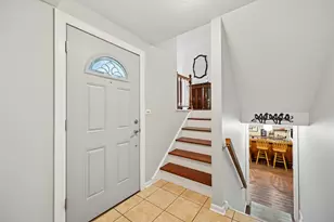 6930 Blue Flag Ave, Woodridge, IL 60517 - Photo 4