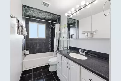 220 Sagamore Court #220, Schaumburg, IL 60194 - Photo 14
