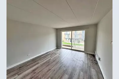 14500 S Torrence Avenue, Burnham, IL 60633 - Photo 6