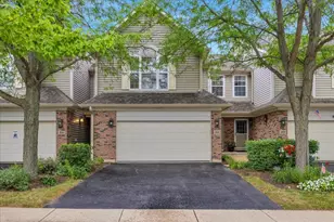 2034 Ivy Ridge Dr, Hoffman Estates, IL 60192 - Photo 1