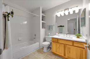 2034 Ivy Ridge Dr, Hoffman Estates, IL 60192 - Photo 28